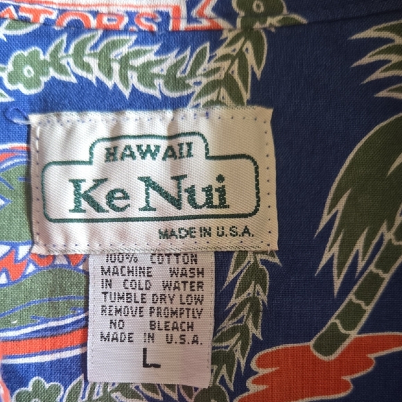 Vibrant Florida Gators Blue and Orange Men's Hawaiin Shirt - Picture 2 of 14